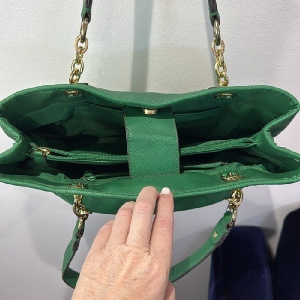 Liz Claiborne Green Satchel Shoulder Bag Purse Gold‎ Chain Accents - Picture 5 of 8